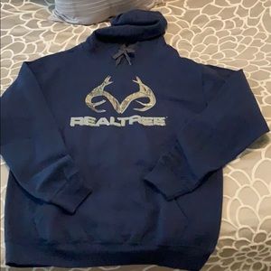 Real tree sweatshirt never worn. Size large
